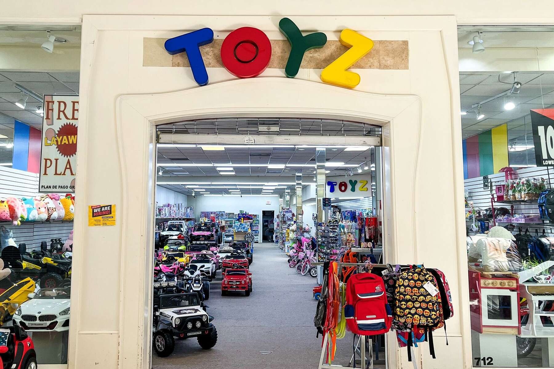 Toys 'R' Us is suing a Houston toy store over alleged ...