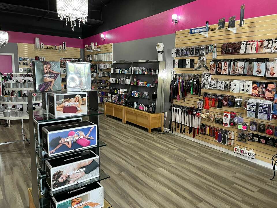 sex toys store southwest houston HUSTLER® Hollywood in Houston, TX main image 0