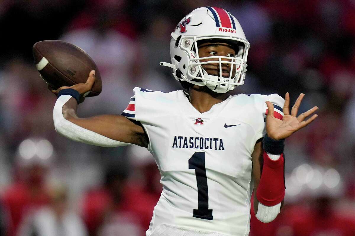 Atascocita junior QB Zion Brown, thrown into the varsity fire as a freshman, has emerged as a leader for the Eagles as they begin district play.