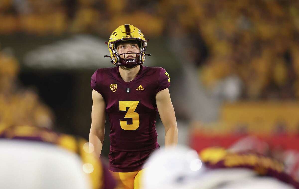 TEMPE, ARIZONA - SEPTEMBER 01: Place kicker Carter Brown #3 of the Arizona State Sun Devils prepares to kick a field goal against the Northern Arizona Lumberjacks during the first half of the NCAAF game at Sun Devil Stadium on September 01, 2022 in Tempe, Arizona.