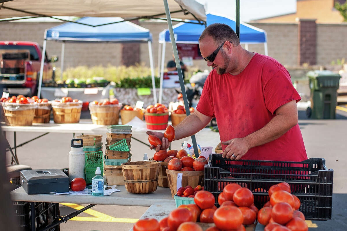 SEEN Fresh produce aplenty at the Midland Area Farmers Market