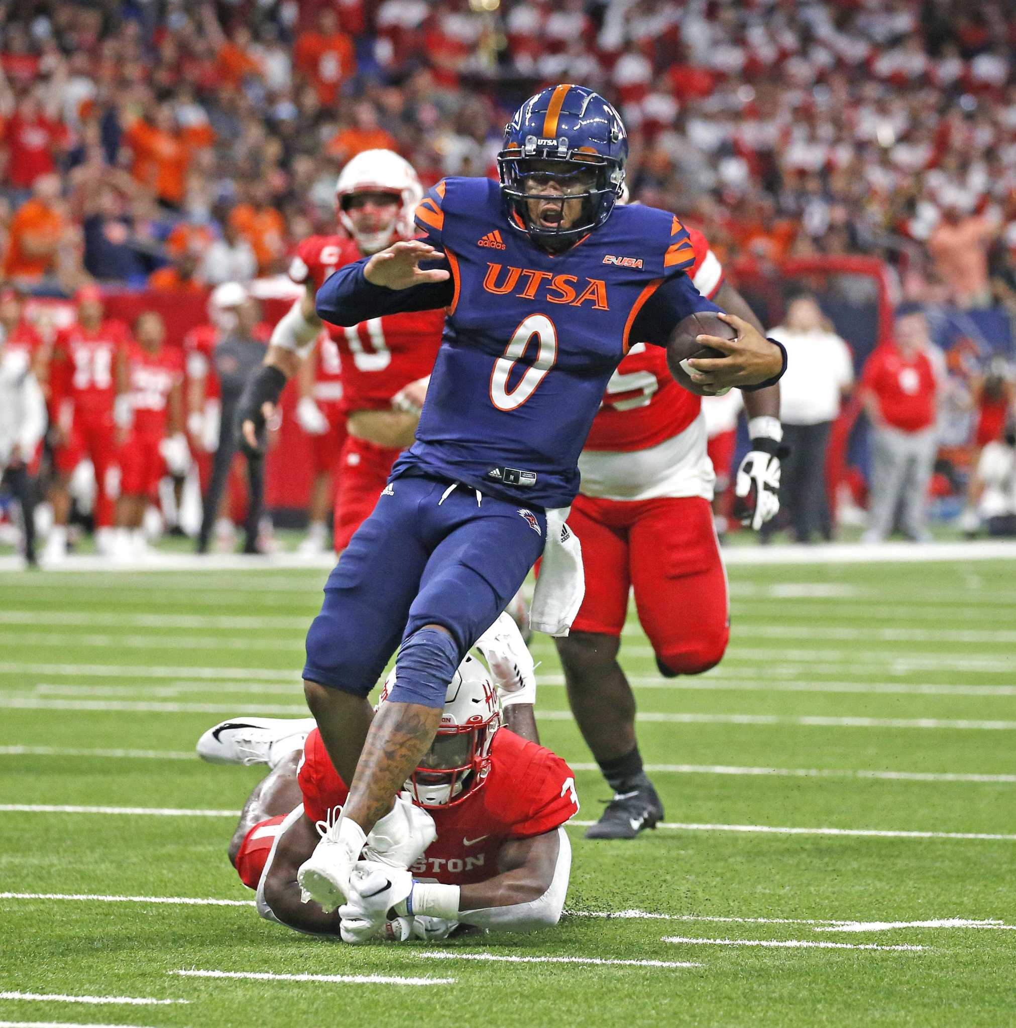 UH Coogars Beat UTSA Roadrunners