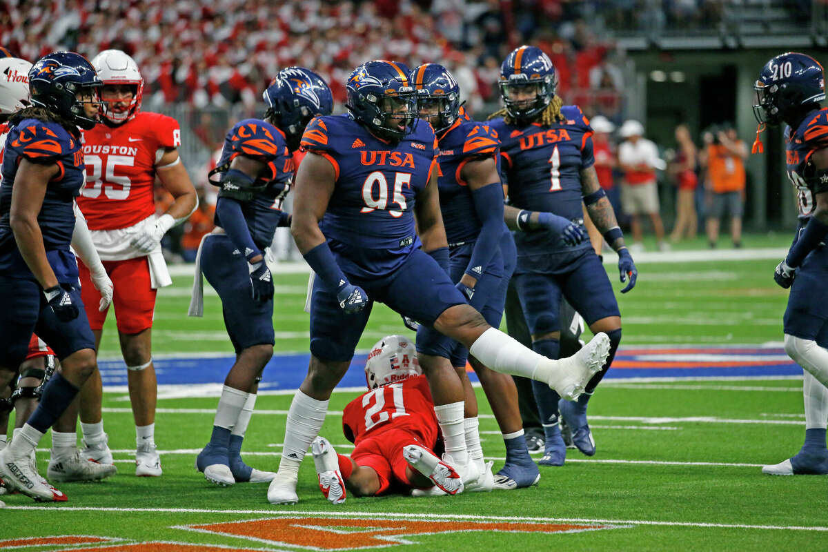 No. 24 University Of Houston Defeats UTSA In Third Overtime