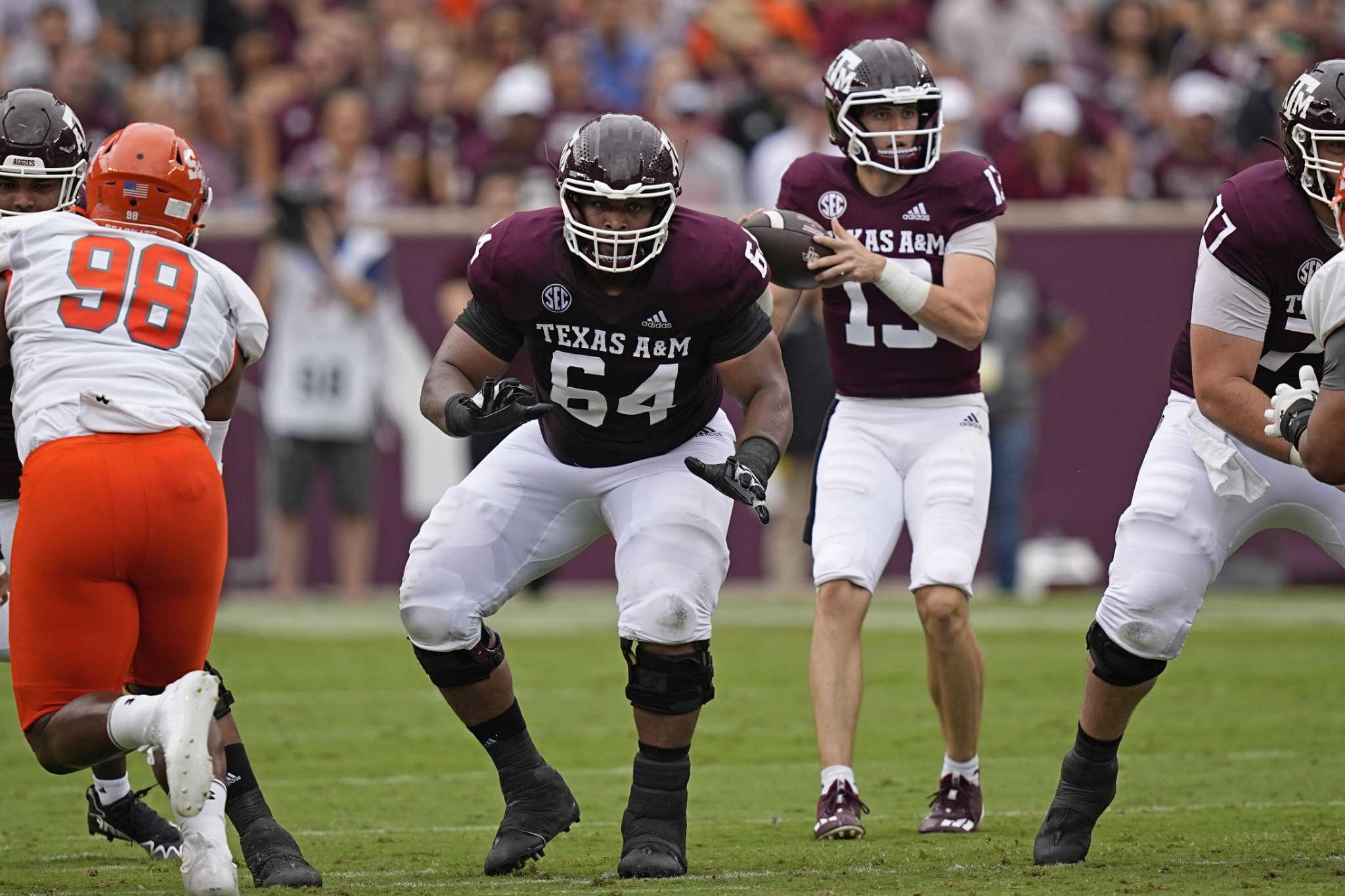 Lightning delay recharges Aggies