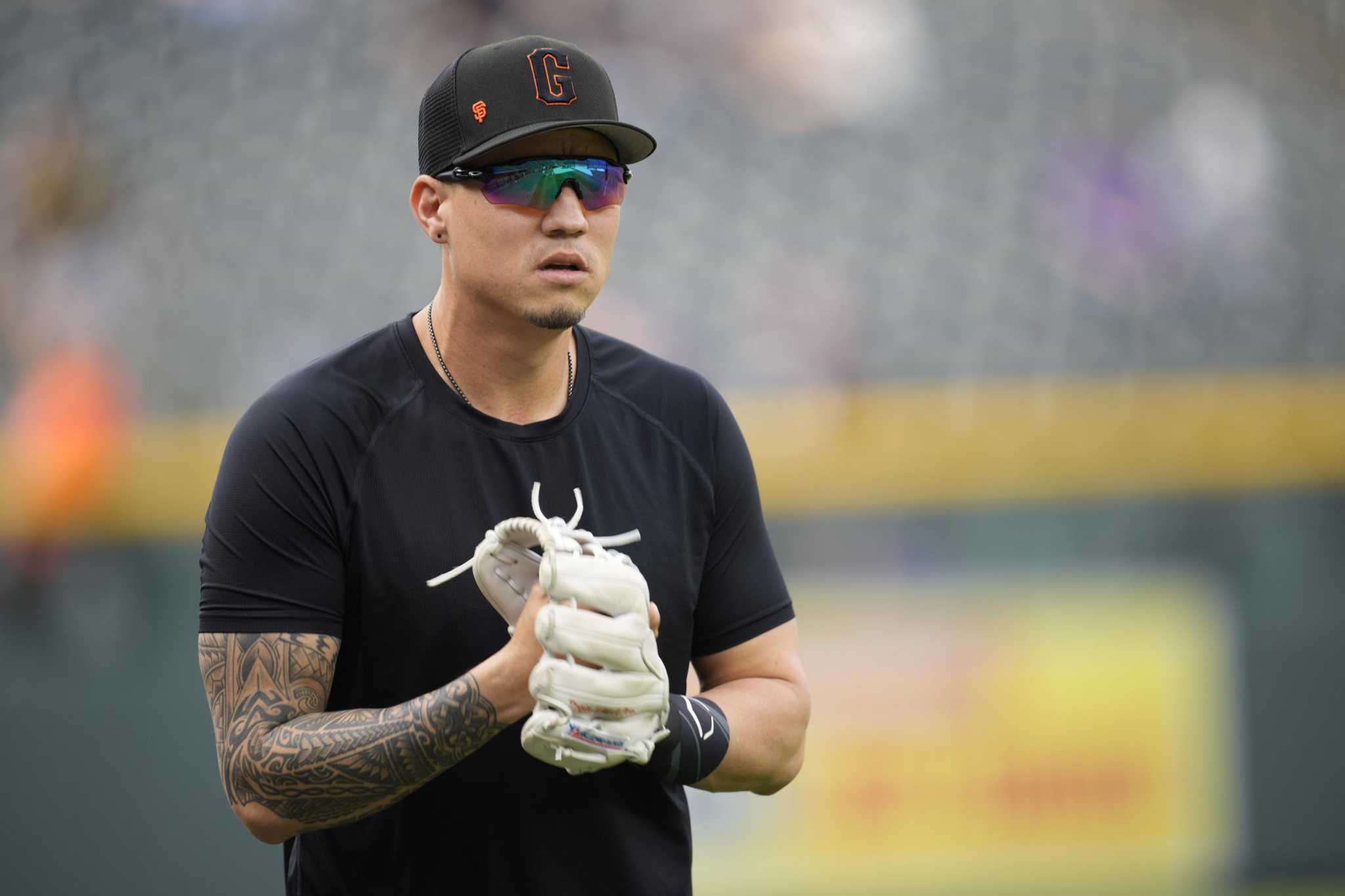 Wilmer Flores, one of Giants' many free agents, hopes to return in