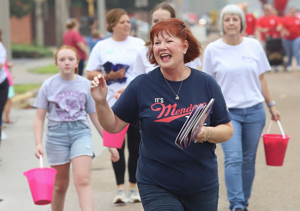 Weather cuts crowd for Granite City Labor Day parade, but participants