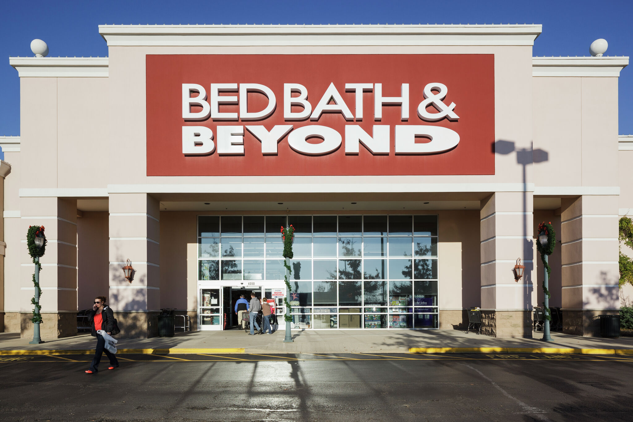 Bed Bath & Beyond CFO Gustavo Arnal dies