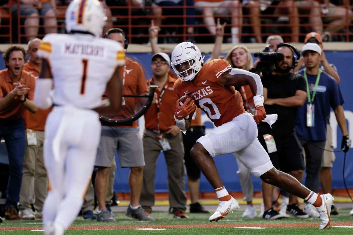 AUSTIN, TEXAS - SEPTEMBER 03: Ja'Tavion Sanders #0 of the Texas Longhorns catches a pass for a touchdown in the first quarter against the Louisiana Monroe Warhawks at Darrell K Royal-Texas Memorial Stadium on September 03, 2022 in Austin, Texas. (Photo by Tim Warner/Getty Images)