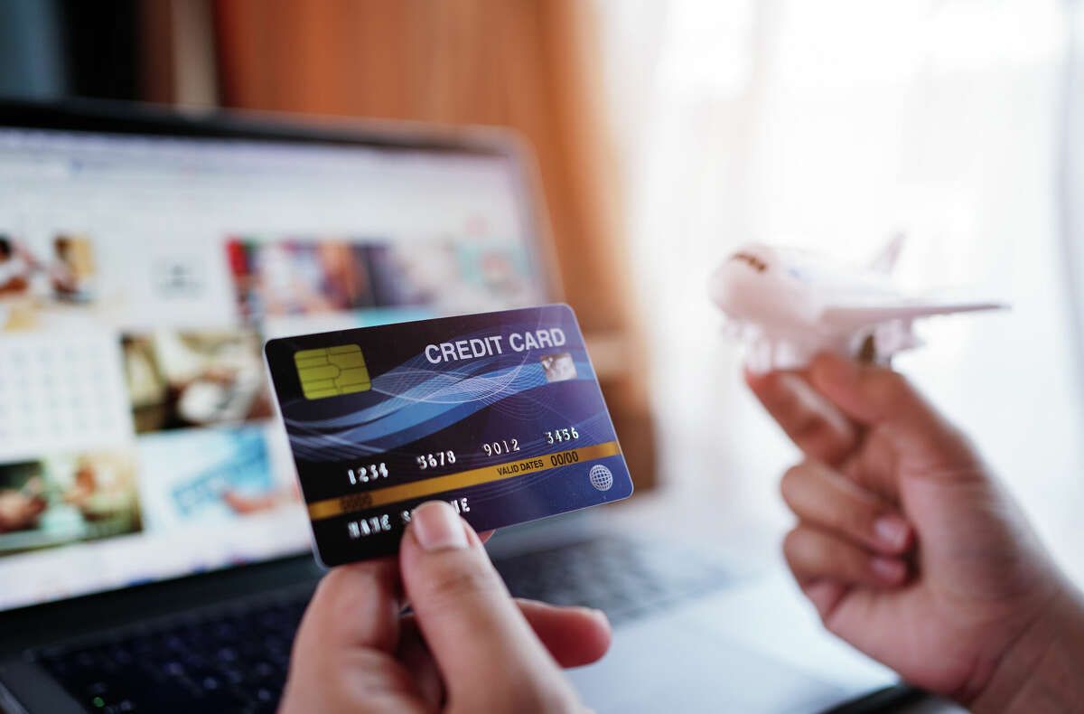 Best airports for cheap international flights