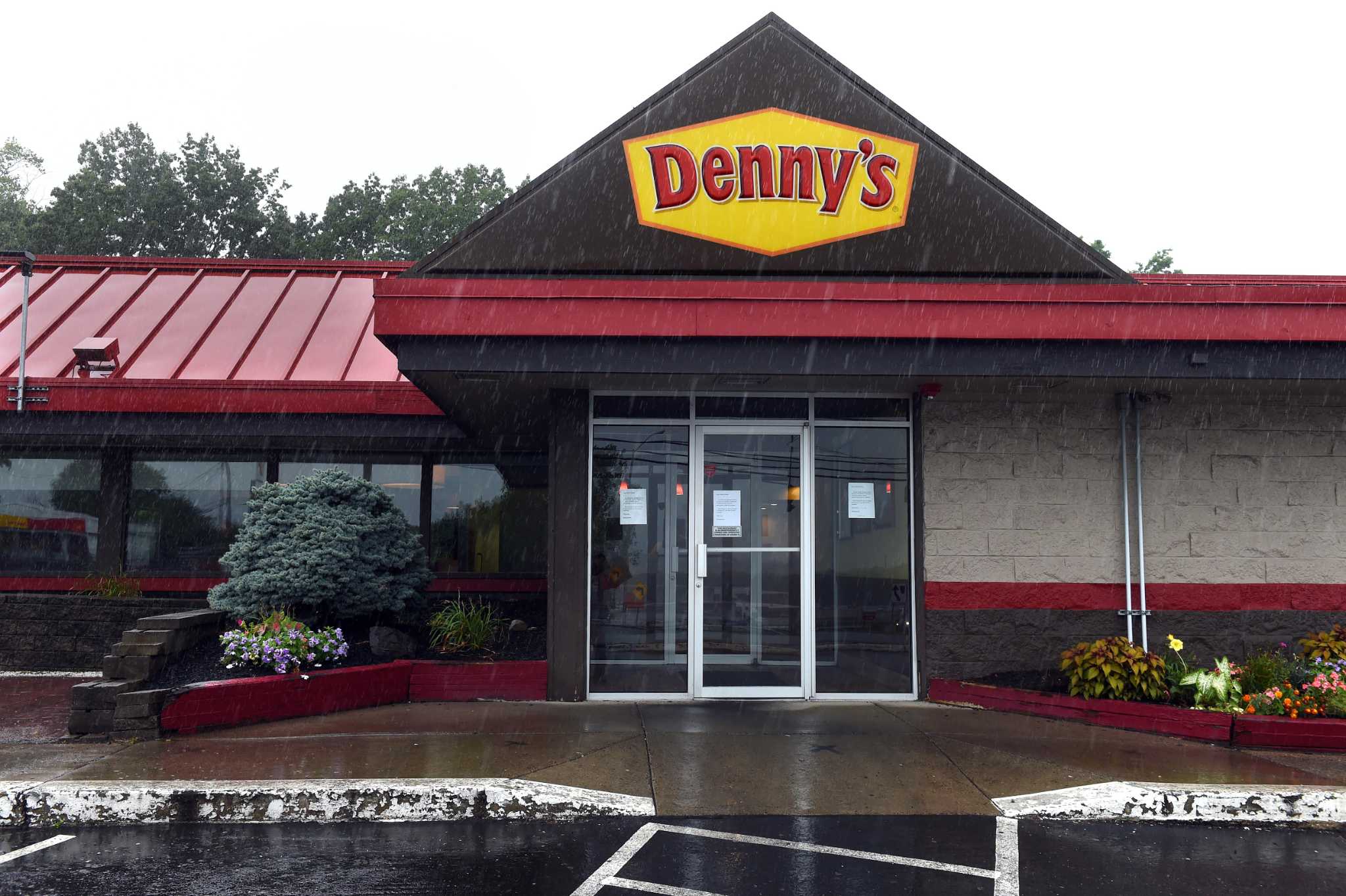 Dennys Restaurant