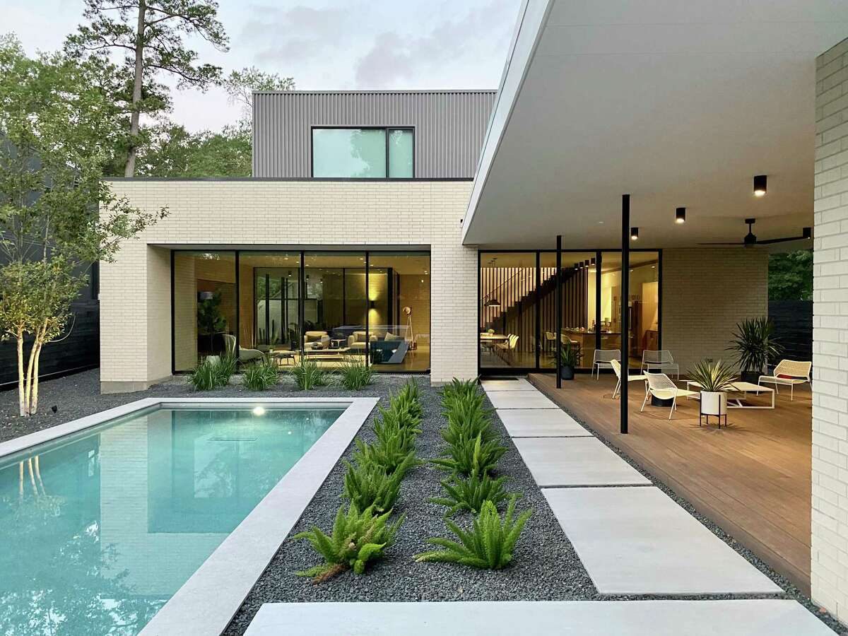 The 2022 AIA Houston Home Tour will be held Oct. 22-23. This home, designed by studioMET and built by Modern Concept Construction, will be on the tour.