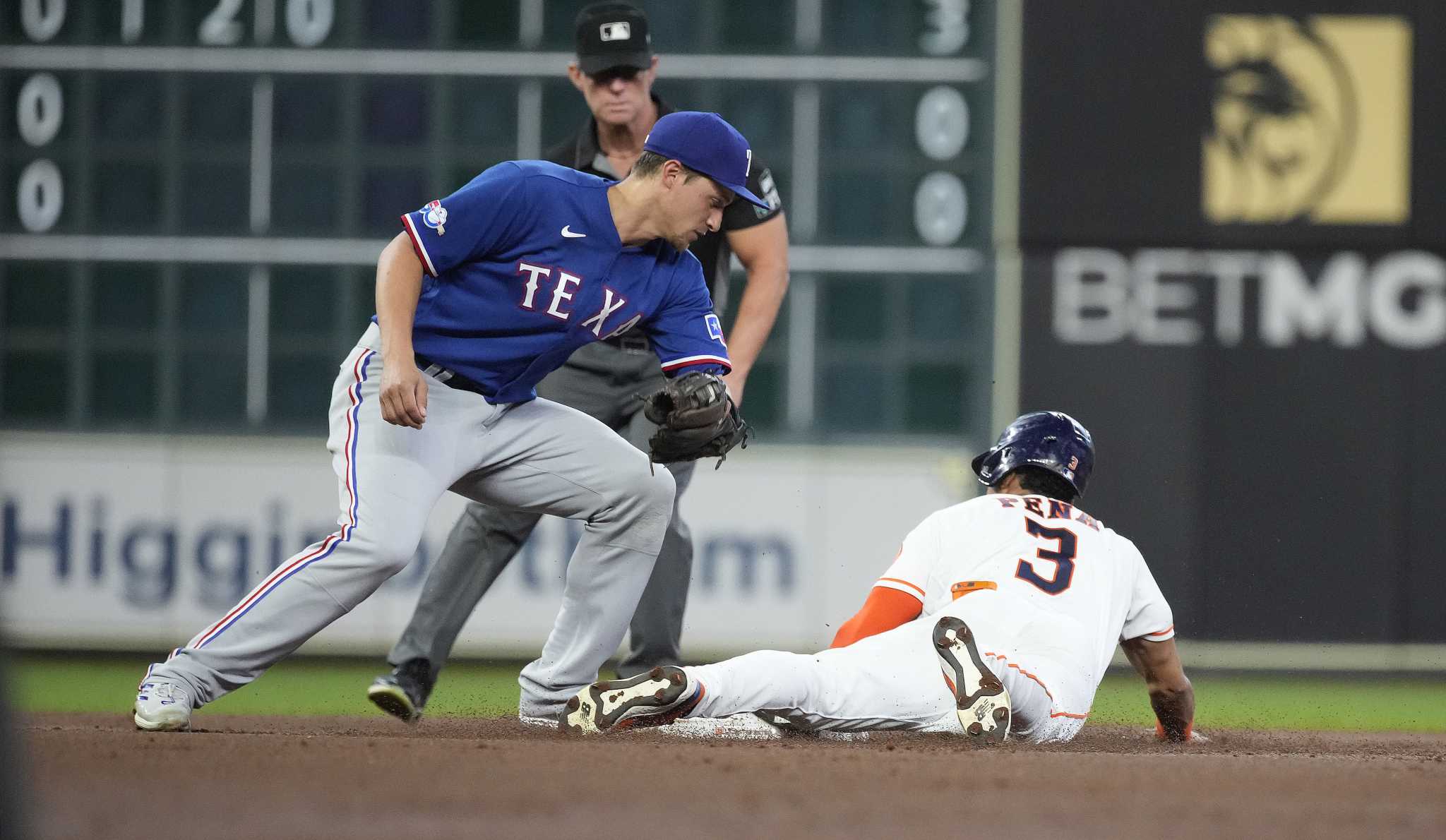 Astros' Bregman Gives Advice on How to Play Third Base to Young Fan -  Sports Illustrated