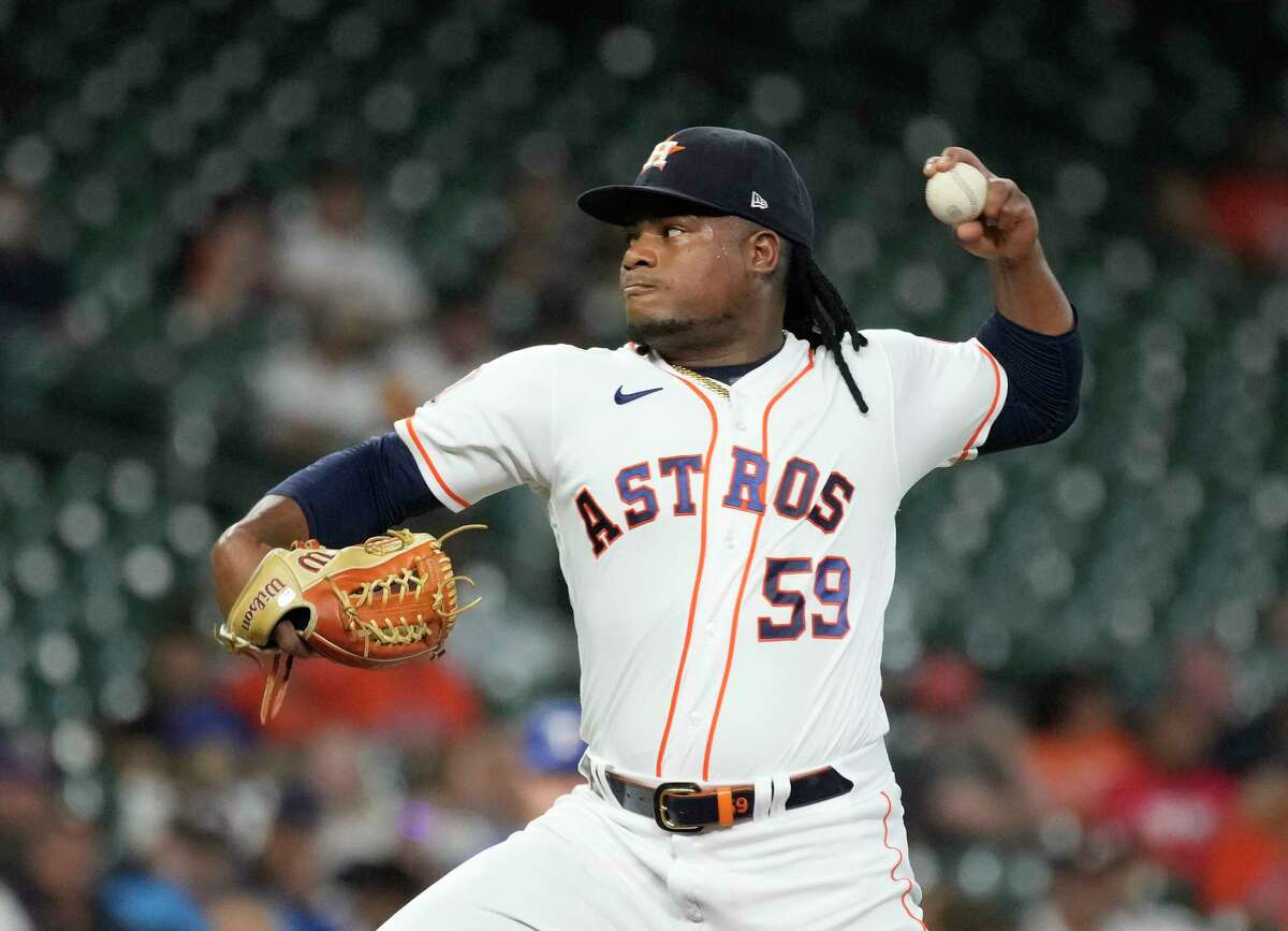 Houston Astros: Bad defense, lack of timely hits dot loss to Rangers