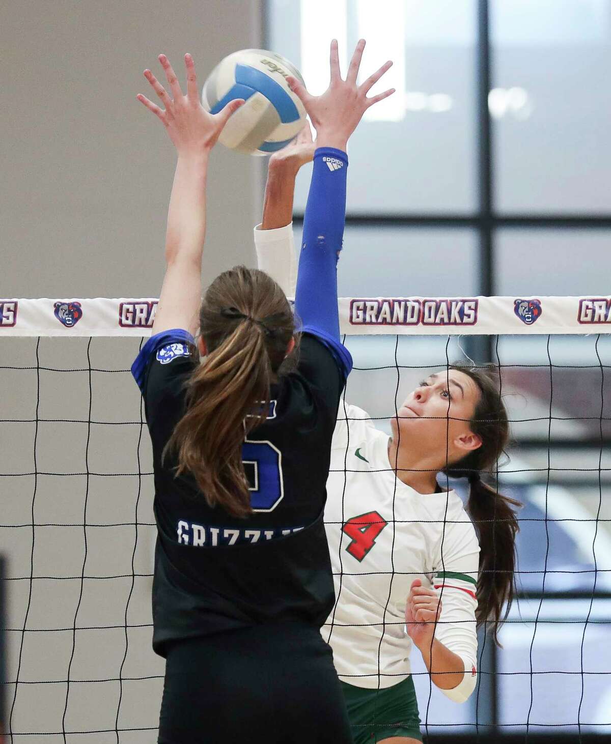Houston volleyball The Woodlands outlasts Grand Oaks in five sets