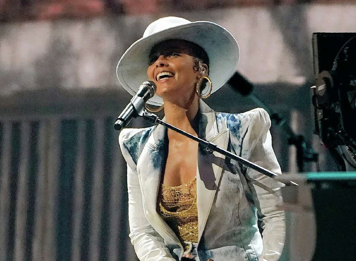 Η Alicia Keys εμφανίζεται στα Billboard Music Awards στο Λος Άντζελες στις 20 Μαΐου 2021.