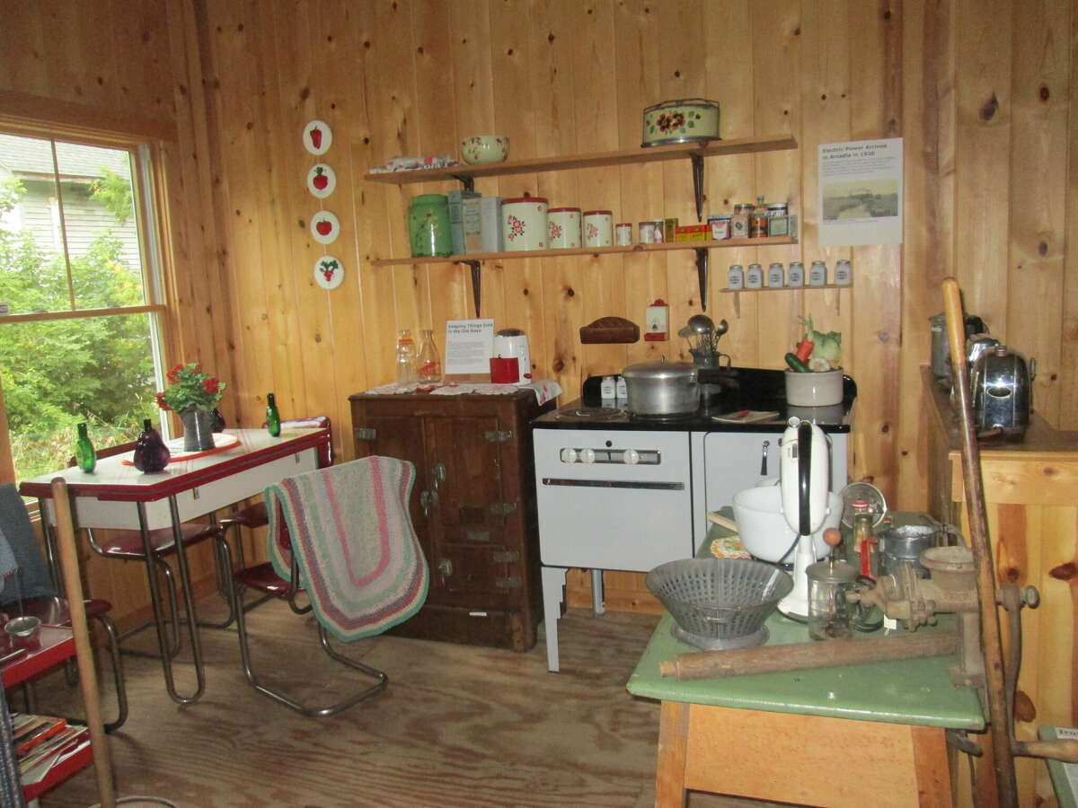 This photo shows a 1940s kitchen display at the Arcadia Area Historical Museum. 