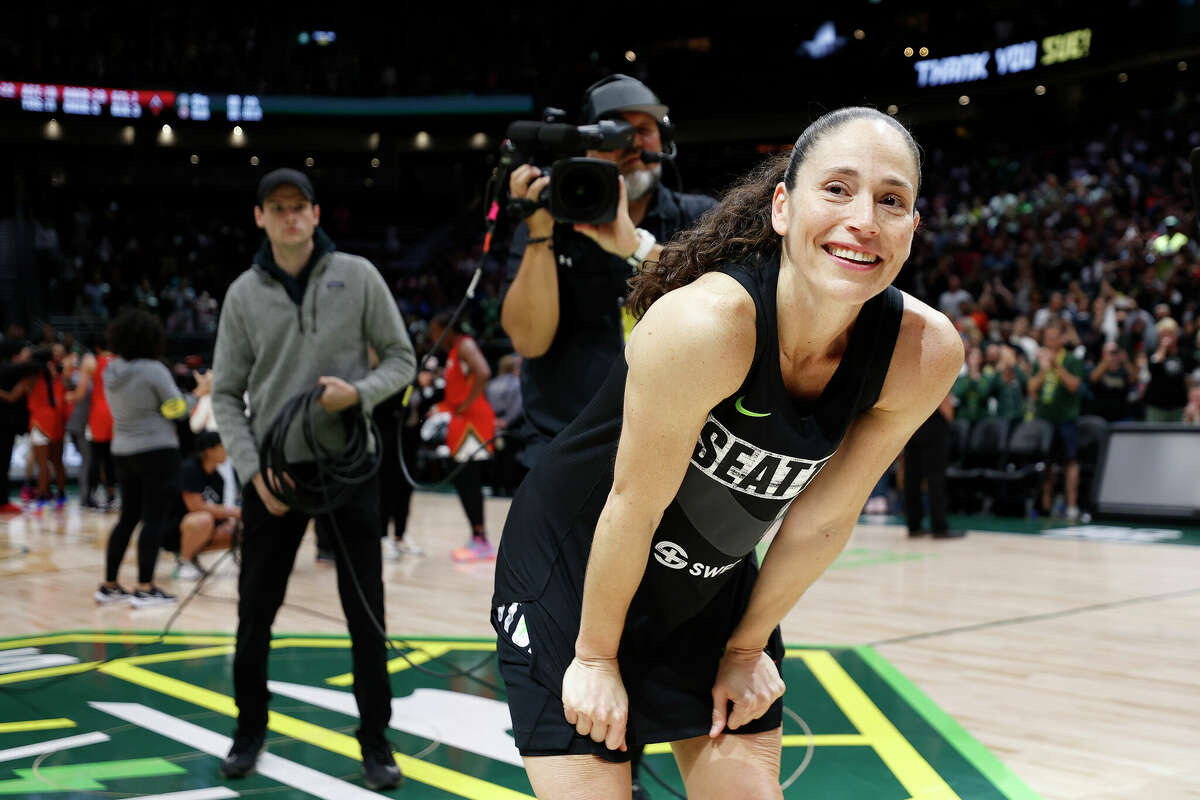 SEATTLE, WASHINGTON - SEPTEMBER 06: Sue Bird #10 of the Seattle Storm reacts after losing to the Las Vegas Aces 97-92 in her final game of her career during Game Four of the 2022 WNBA Playoffs semifinals at Climate Pledge Arena on September 06, 2022 in Seattle, Washington. (Photo by Steph Chambers/Getty Images)