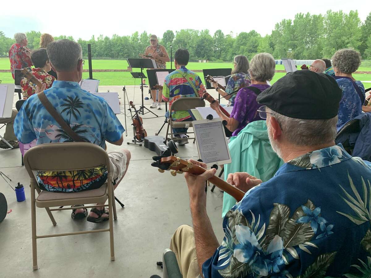 Kinetic Ukes, an ensemble of ukulele players in Connecticut, and the Simsbury Meadows Performing Arts Center are presenting the 2022 Nutmeg Ukulele Festival. 
