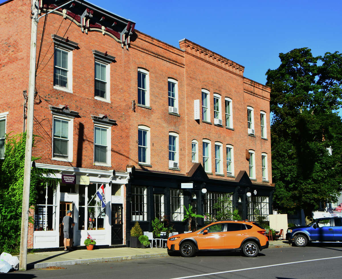 Restaurant review Casually sophisticated Aviary takes flight in Kinderhook