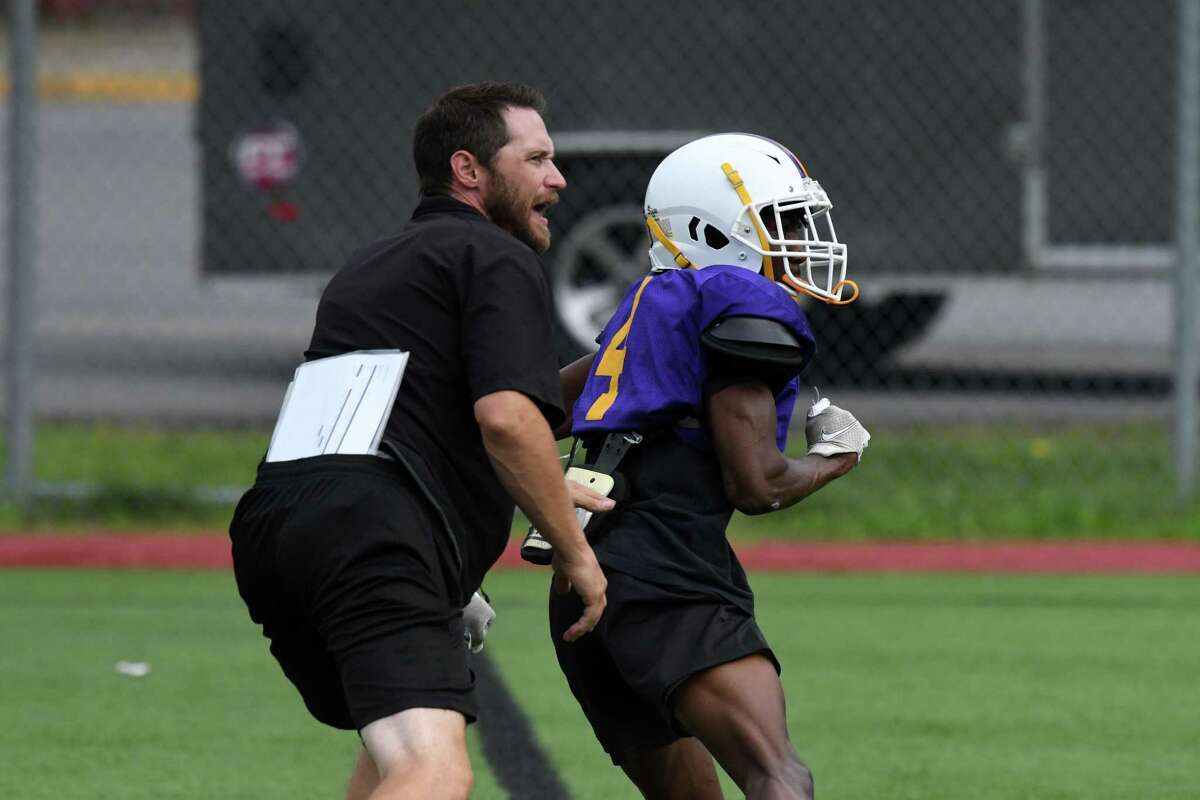 Troy High football looks to rebound from poor 2021 under new coach