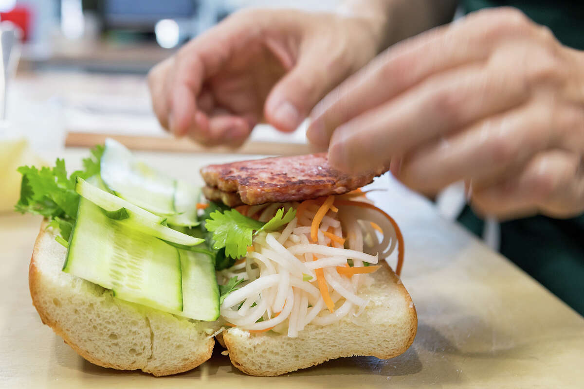 How Ok’s Deli in Oakland makes sandwiches that don’t fall apart