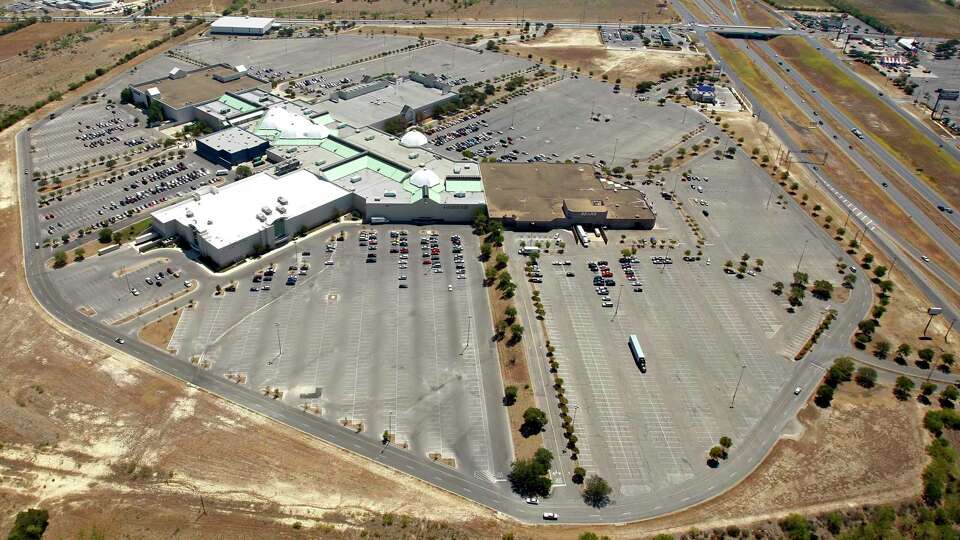 Vans rolling oaks mall hot sale