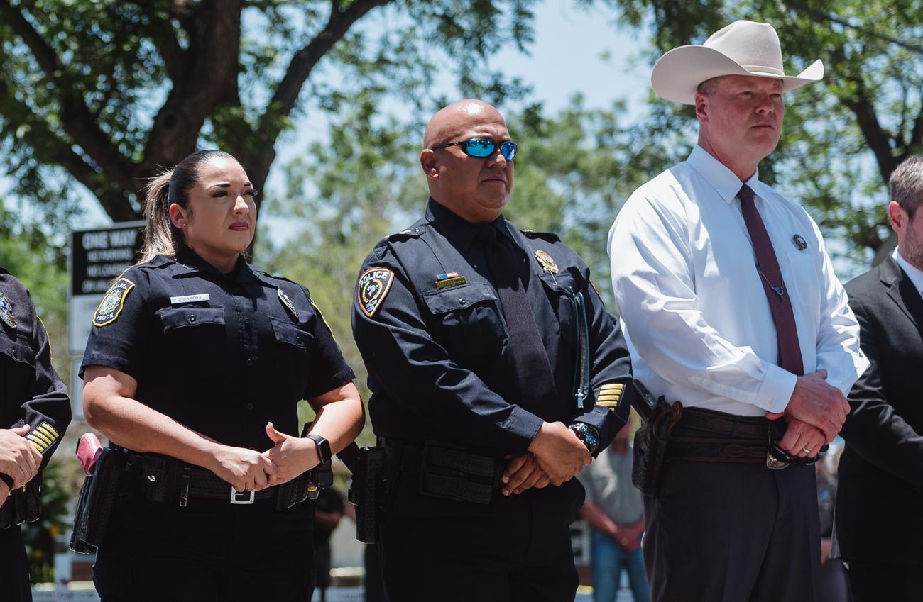 Footage of police response doesn't fit with fired chief's version - Vimarsana News