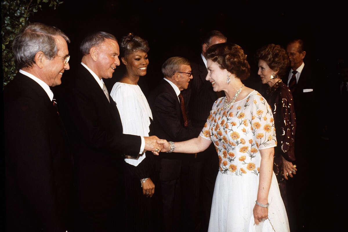 The queen met Frank Sinatra in Hollywood before her trip up to the Bay Area. 