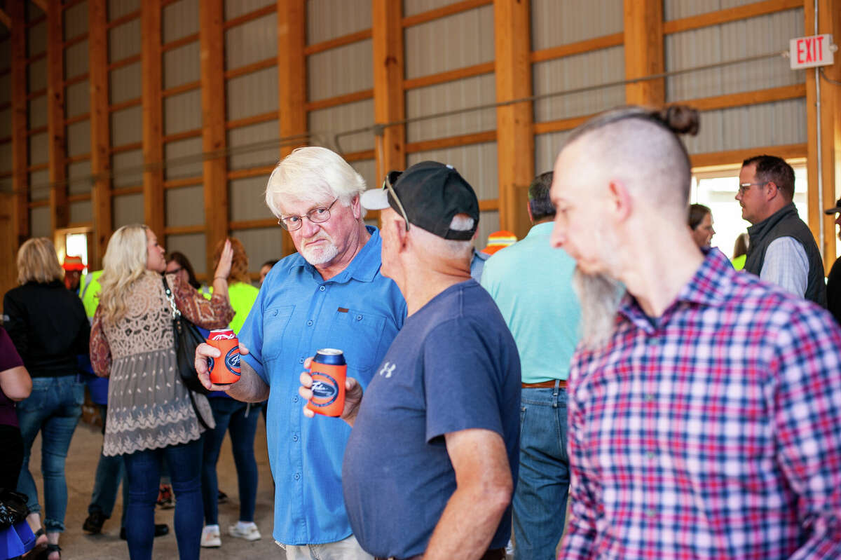 SEEN Raising funds for the Midland County Habitat for Humanity