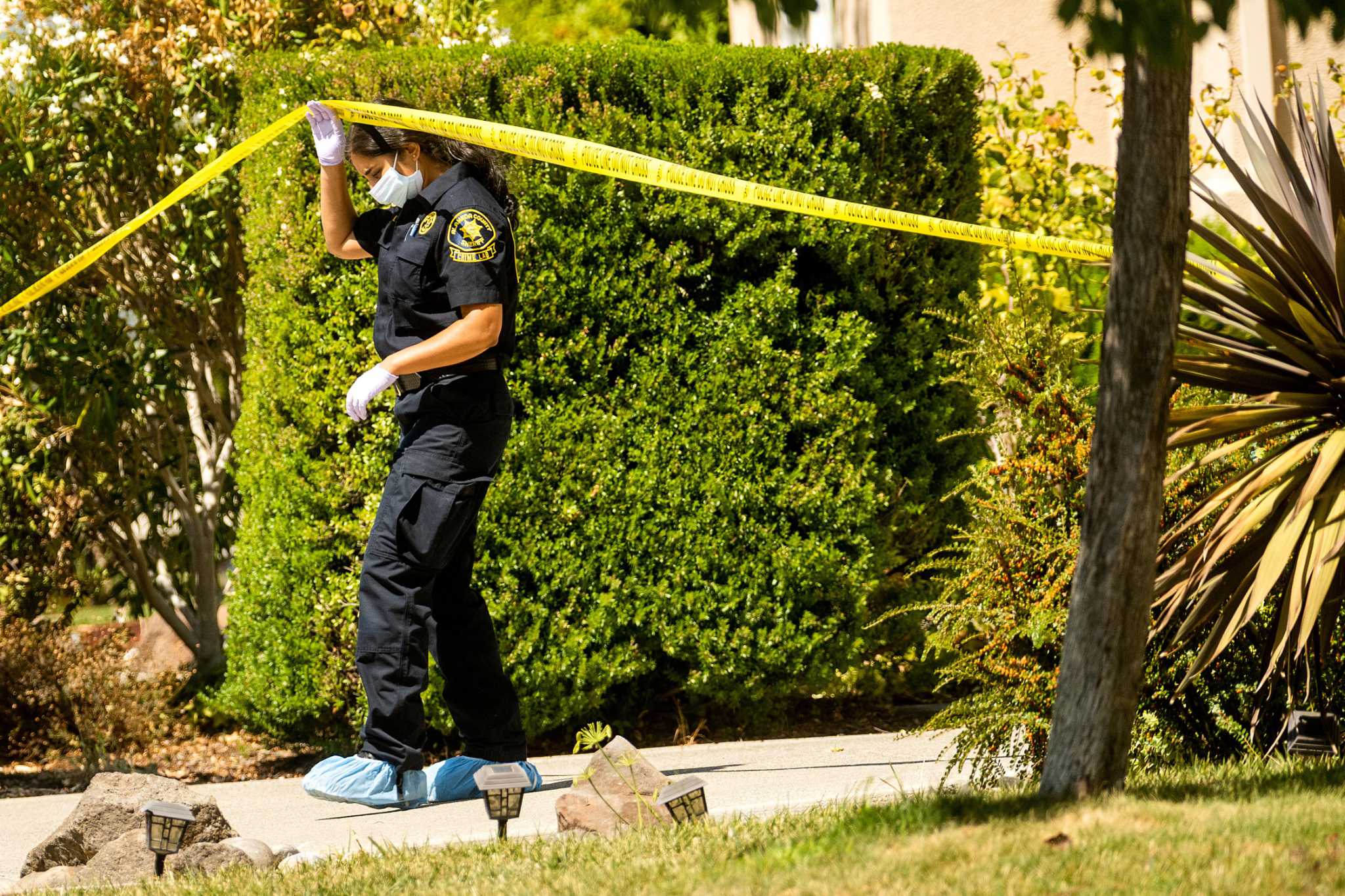 Police probe 'prior contacts' at Dublin home where sheriff's deputy allegedly killed couple - Vimarsana News