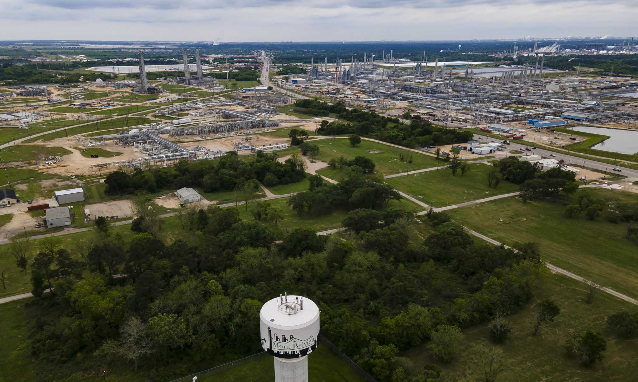 Texas House considers reviving corporate property tax cuts - Vimarsana News