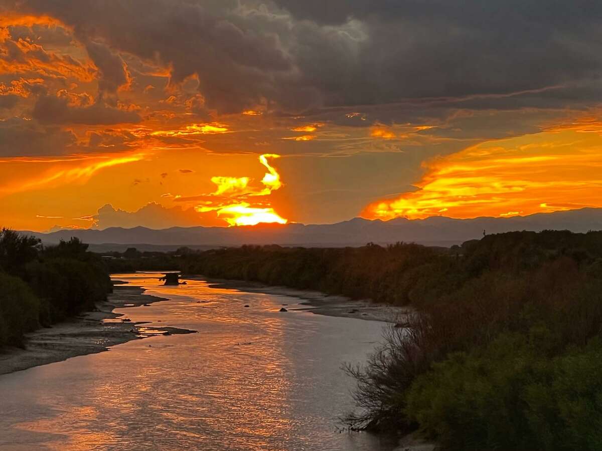A Hatch sunset along the Rio Grande.