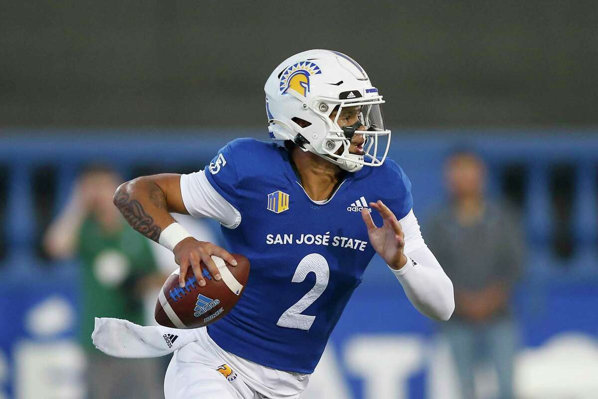 San Jose State Spartans quarterback Chevan Cordeiro (2) runs with the ball in the first half against the Portland State Vikings during an NCAA football game on Thursday, Sept. 1, 2022 in San Jose, Calif. (AP Photo/Lachlan Cunningham)