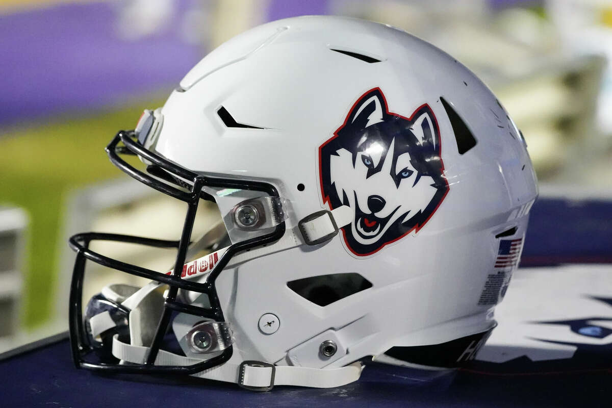 uconn football helmets