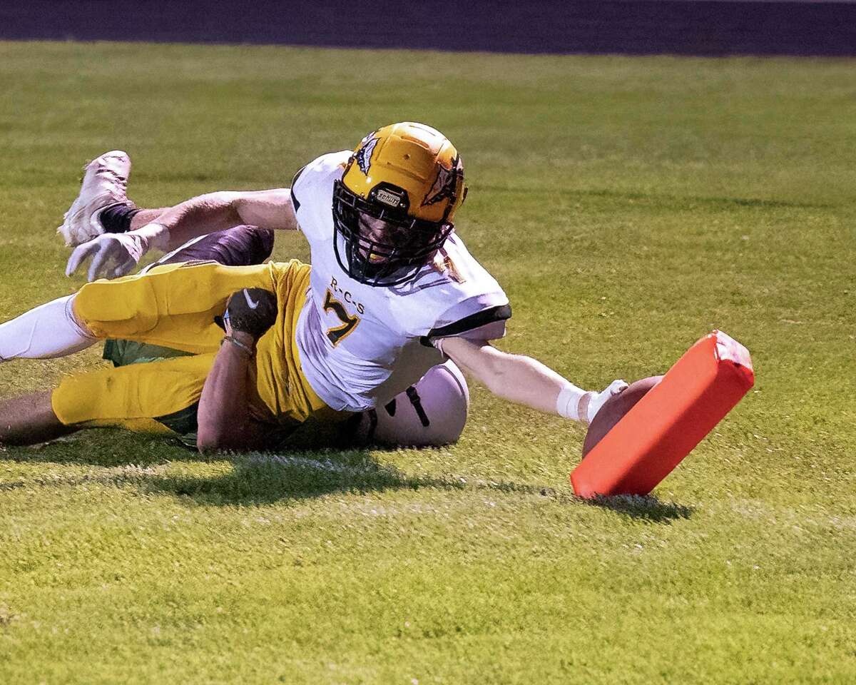 Ravena excels in dominating Class B football road win at Schalmont