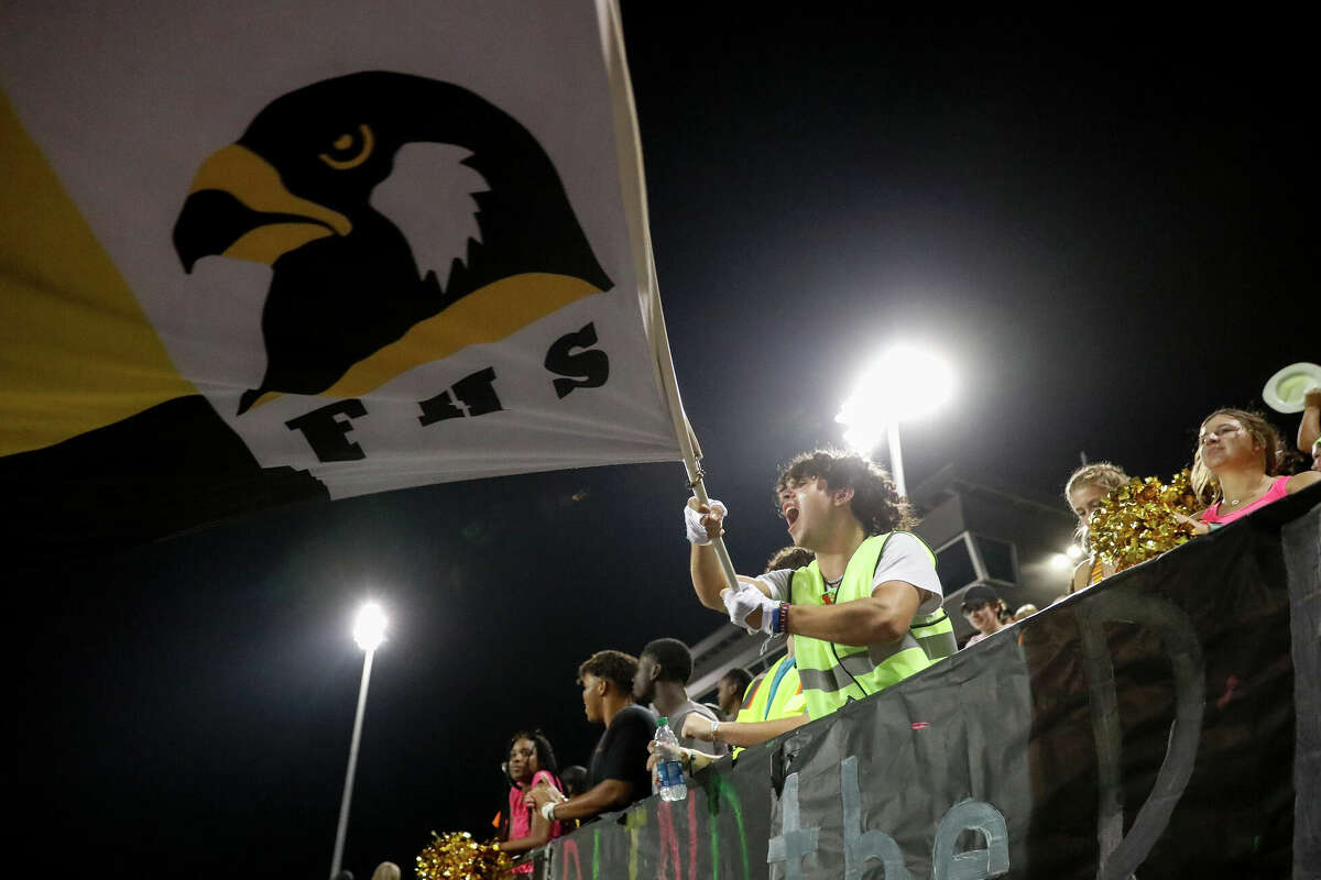 Story photo for High school football rankings: Week 6