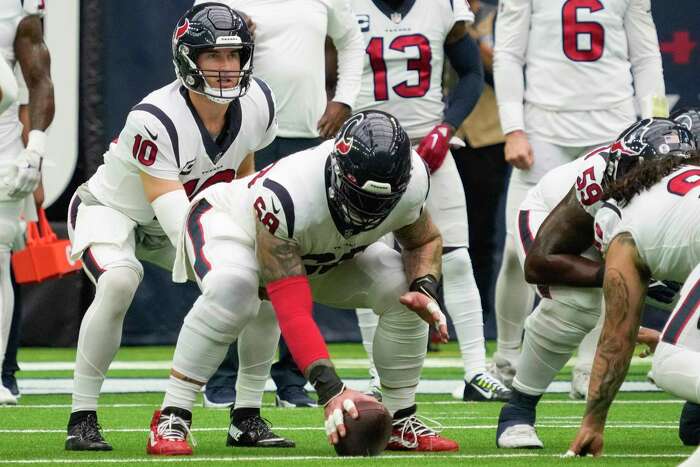 Houston Texans DE Rasheem Green Sits Out Wednesday's Practice