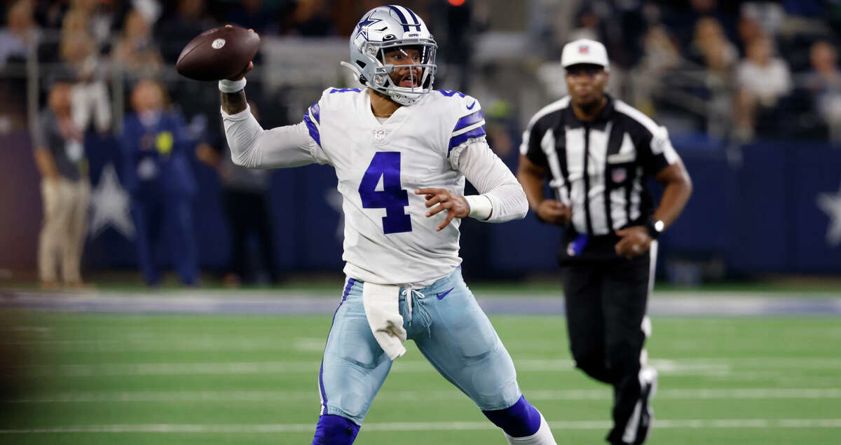 Dallas Cowboys quarterback Dak Prescott (4) throws a pass in the second half of a NFL football game against the Tampa Bay Buccaneers in Arlington, Texas, Sunday, Sept. 11, 2022. (AP Photo/Ron Jenkins)