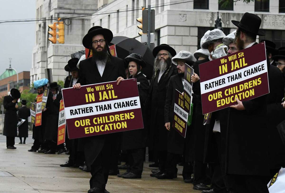 Ultra-Orthodox Rabbis Say They’ll Sue N.Y. Over Teaching Science