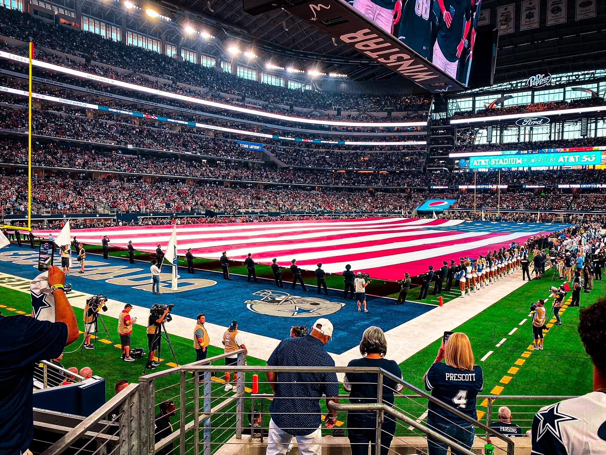 The cost of going to the Dallas Cowboys game on Thanksgiving
