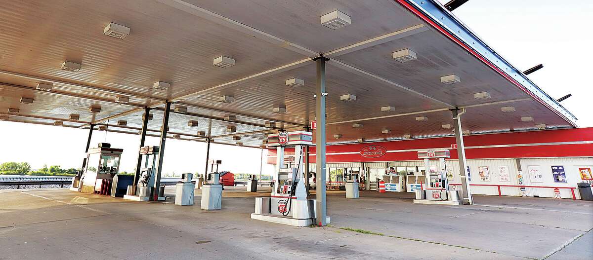 John Badman|The Telegraph The River's Edge Phillips 66 gas station in West Alton, Missouri, looked like a ghost town Monday morning when it would normally be a busy place.