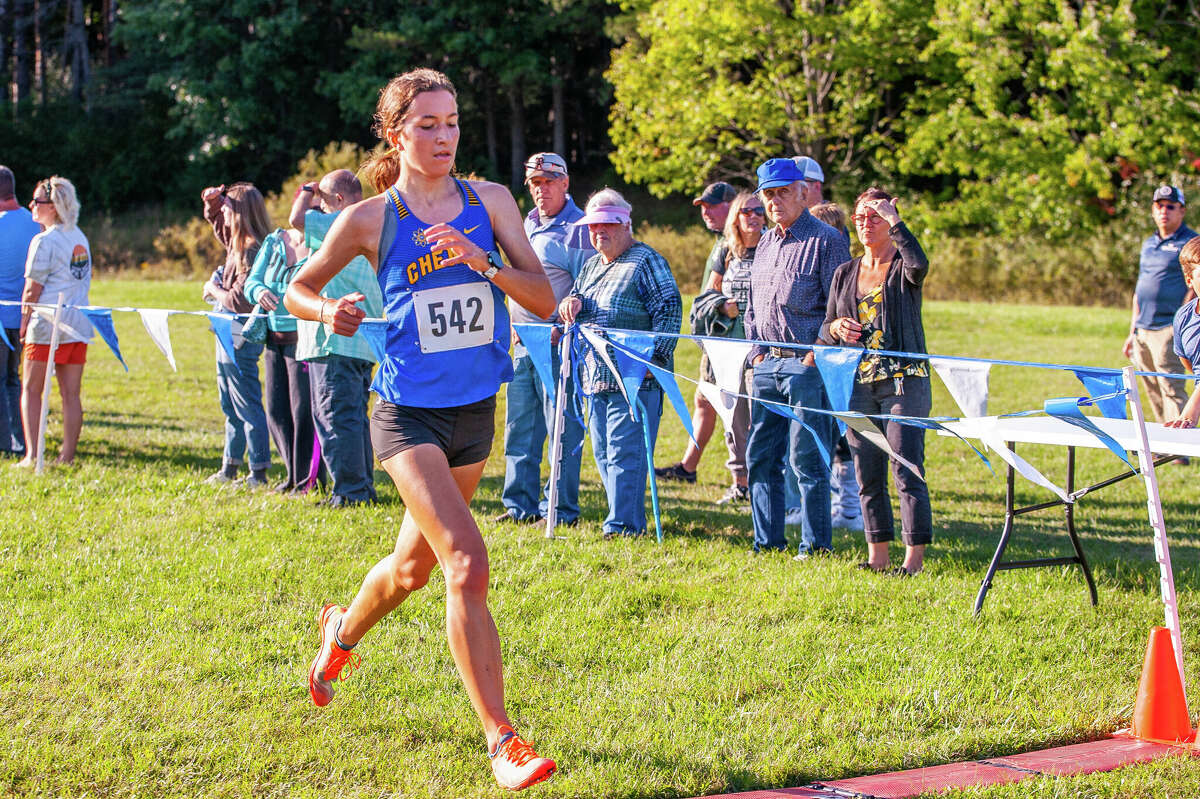 Power trio Dow's big three sweep top spots at SVL meet