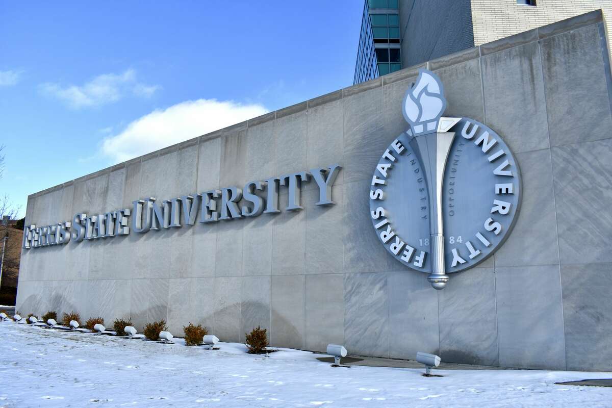 Ferris State University overall enrollment tops 10,000