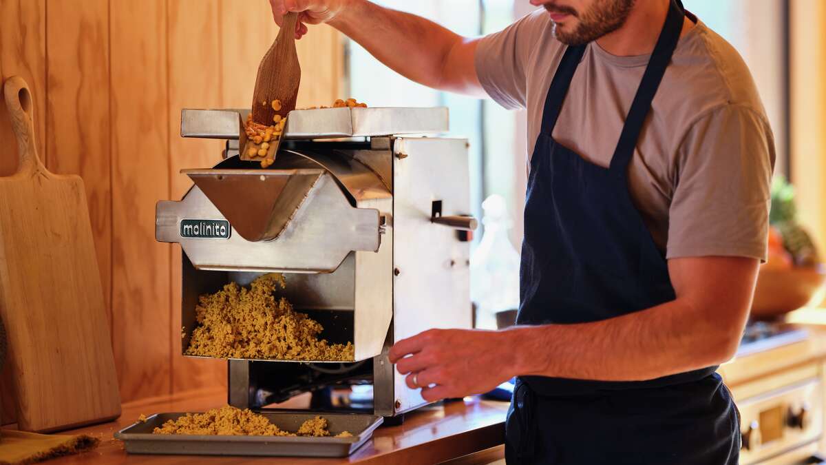 Jorge Gaviria wrote "massah" after struggling to find resources when setting up his business, Masienda.