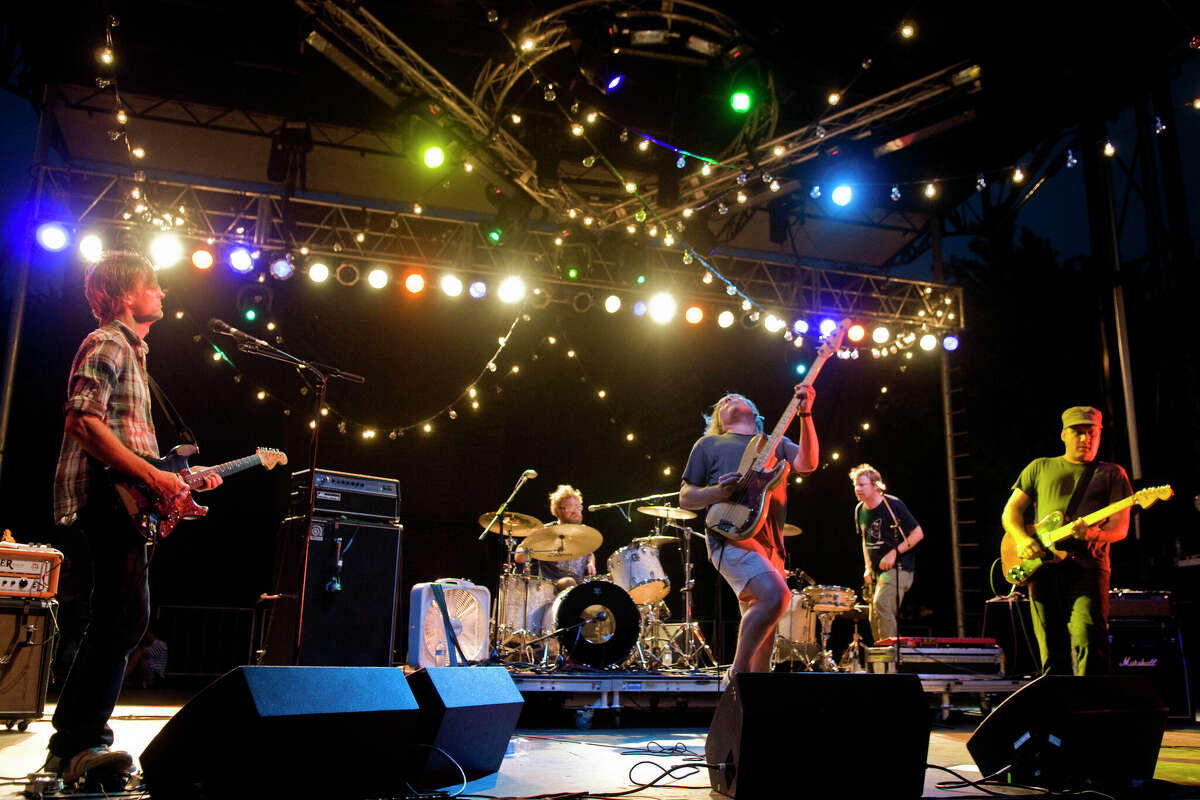 (L-R) Stephen Malkmus, Steve West, Mark Ibold, Bob Nastanovich and Scott Kannberg of Pavement perform during the third and final day of Pitchfork Music Festival at Union Park on July 18, 2010 in Chicago, Illinois.