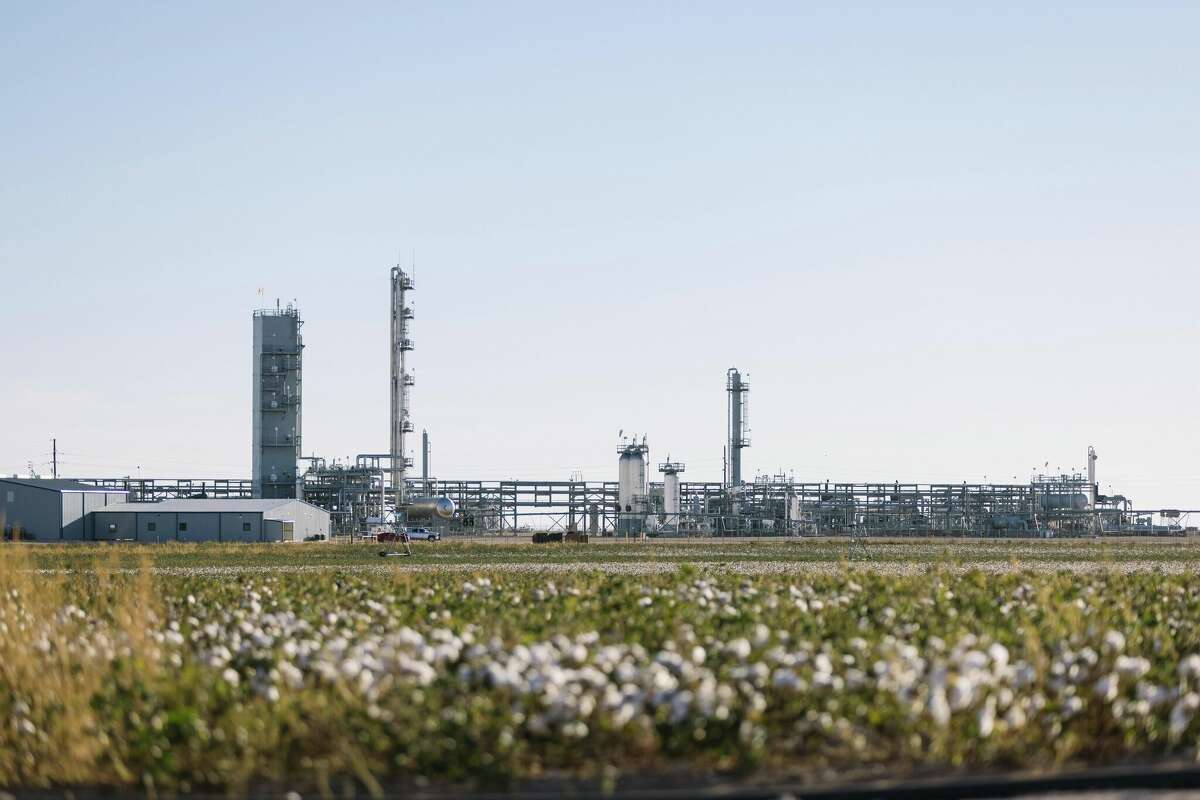 Stakeholder Midstream's Pozo Acido CO2 injection well, which just received MRV approval from the EPA, and Rattlesnake CO2 injection well are located at the Campo Viejo and 30-30 processing plants in Yoakum County.