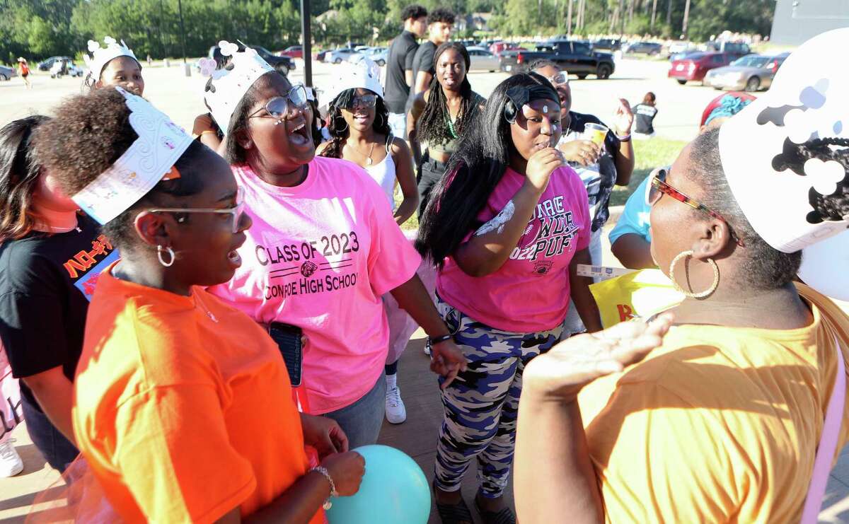 Conroe High Tigers roar into homecoming with annual parade