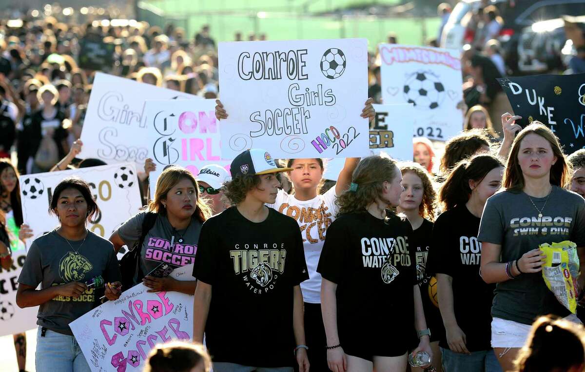 Conroe High Tigers roar into with annual parade