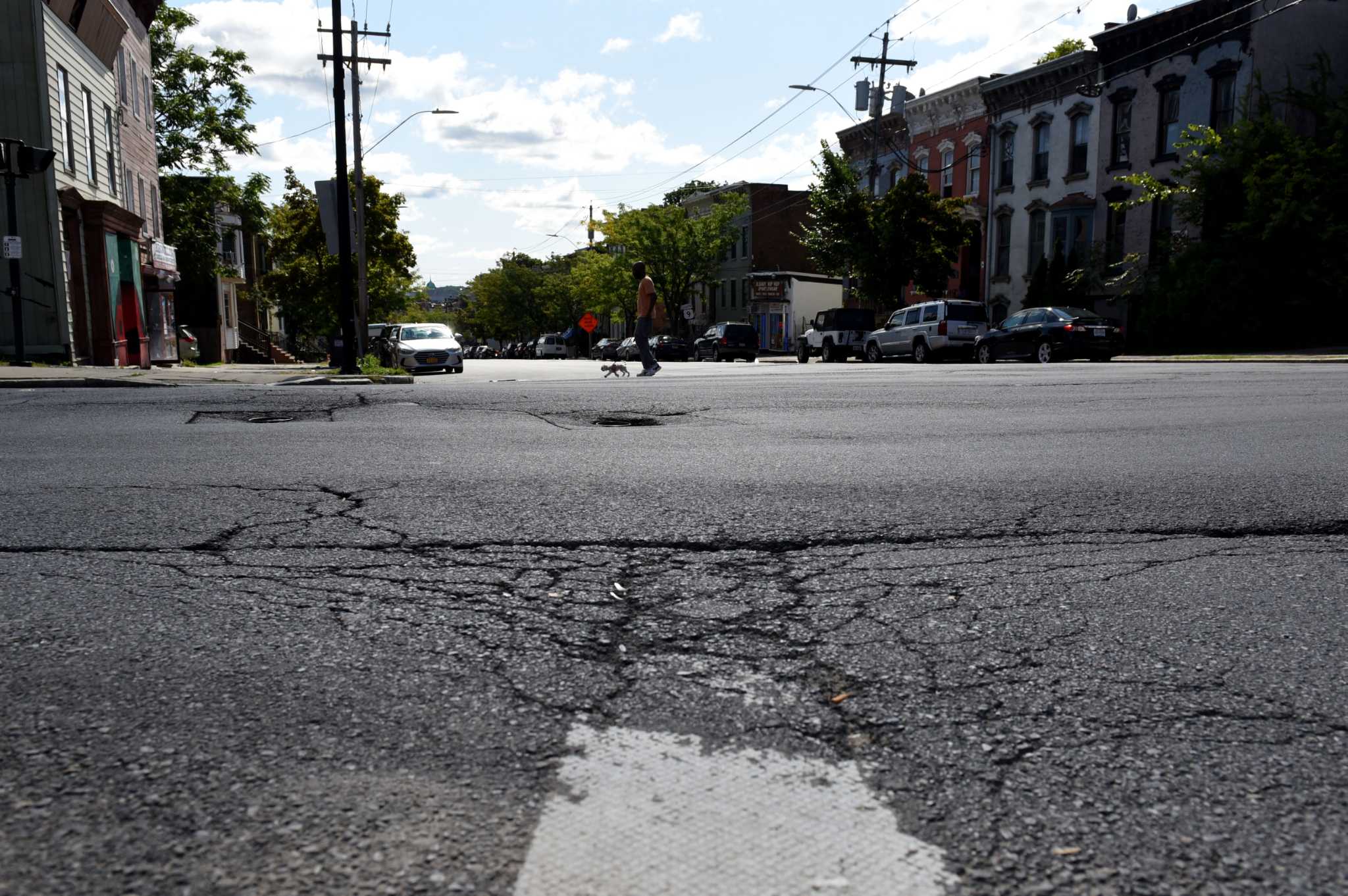 Albany councilmember proposes automatic crossing signal system - Vimarsana News