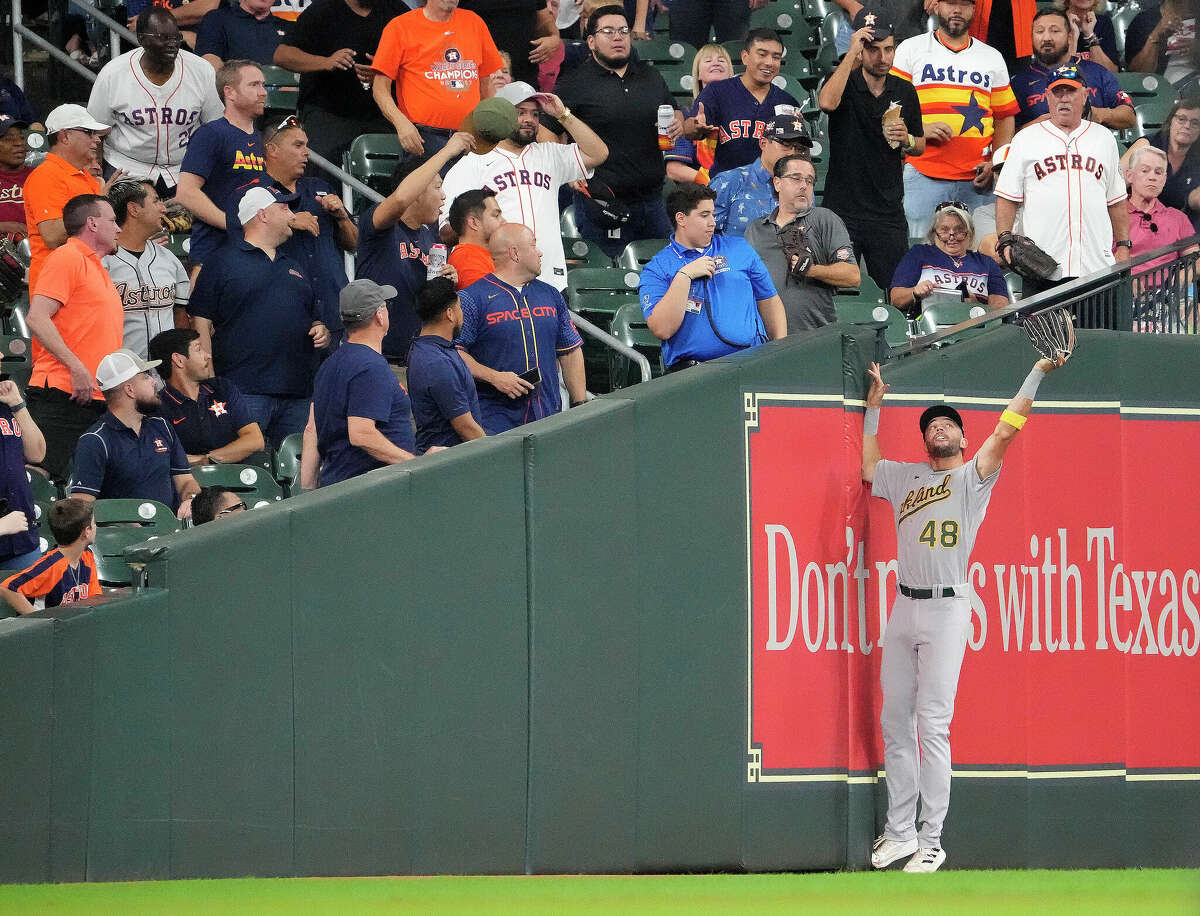 Lance McCullers Jr. leads Houston Astros past Oakland A's